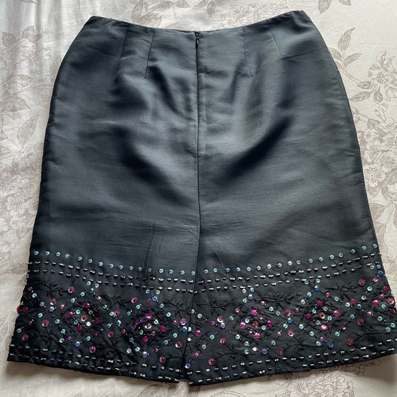 Ann Taylor Vintage Silk Black Sequin Embroidered Mini Pencil Skirt 8 Petite Work - Picture 11 of 11
